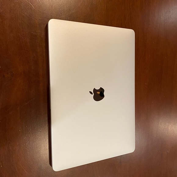 MacBook
